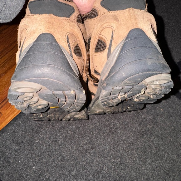 Merrell Moab 3 Men's Brown Hiking Shoes - Picture 2 of 4